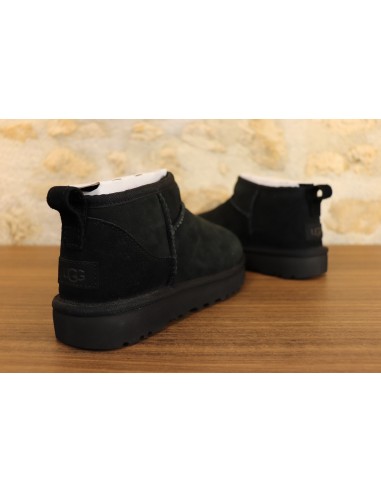 UGG Classic Ultra Mini Boot Black Fin de série