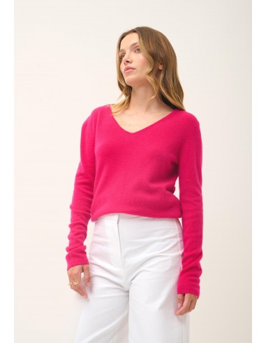 JOAN pull col v fuchsia plus qu'un jeu 